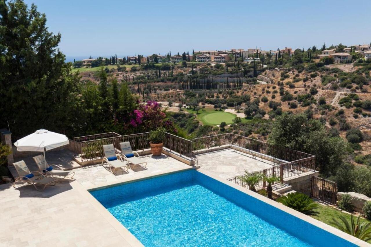 Aphrodite Hills Holiday Residences Exterior photo