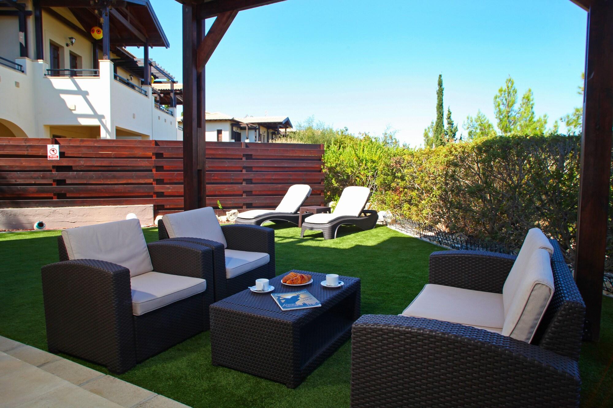 Aphrodite Hills Holiday Residences Exterior photo